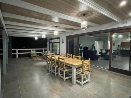 Southport Coral - 172333