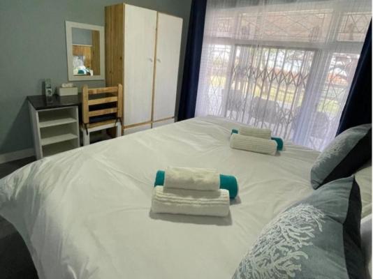 Southport Coral - 172337