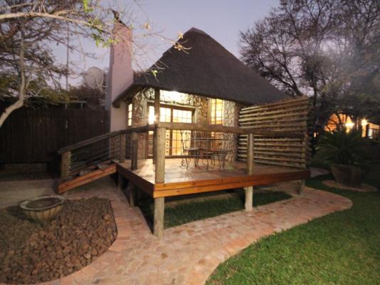 Monkey Thorn Cottage - 172399