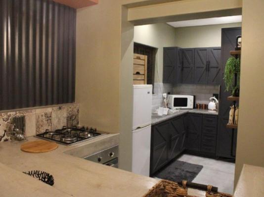 Monkey Thorn Cottage - 172402