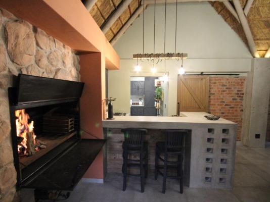 Monkey Thorn Cottage - 172405