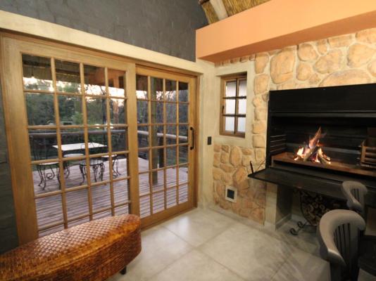 Monkey Thorn Cottage - 172406