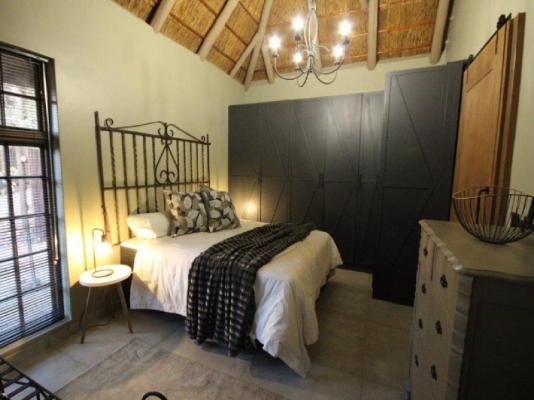 Monkey Thorn Cottage - 172413