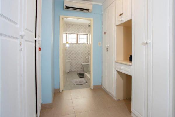 33 La Pirogue - 173600
