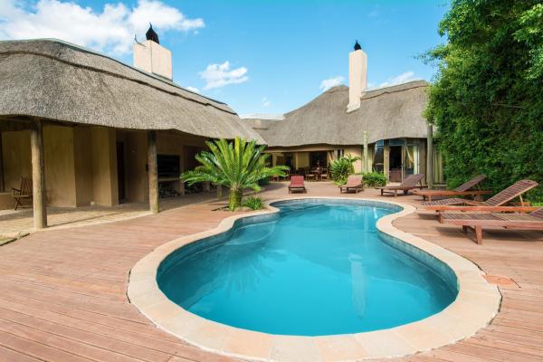 Premier Resort Mpongo Private Game Reserve - 177140