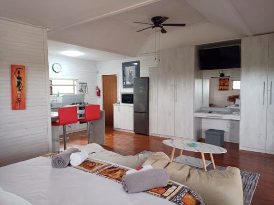 Room image 3