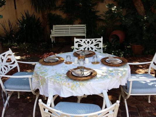 Liza's Cottage Guesthouse - 179316
