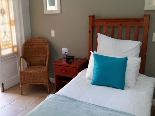 Liza's Cottage Guesthouse - 179318