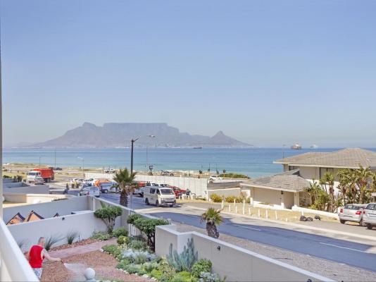 The Bay A101 - 181237