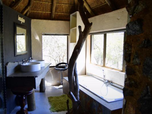 Thulani Game Lodge & Eco Estate - 181306