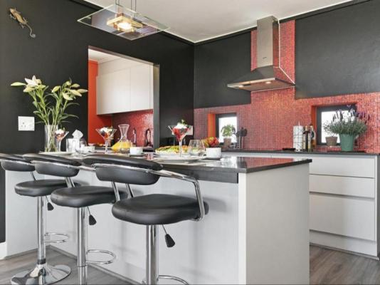 Waters Edge 220 - 181570