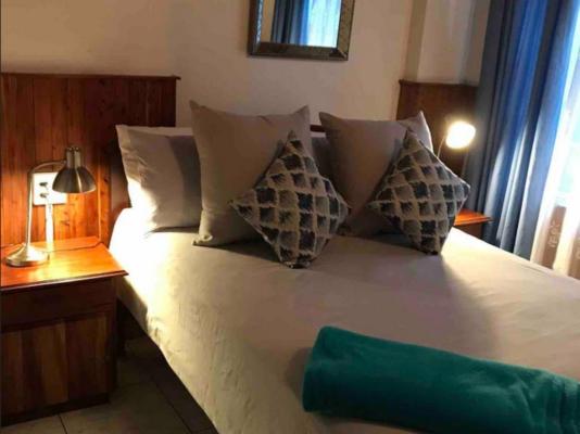 Bookings By Oupa Daan - 181860