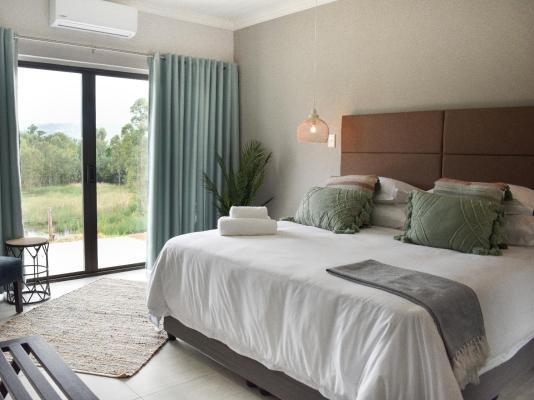 Room image 1