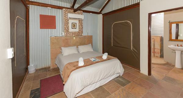 Molopo Kalahari Lodge - 185800