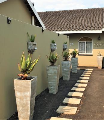 Rudys Guesthouse - 186370