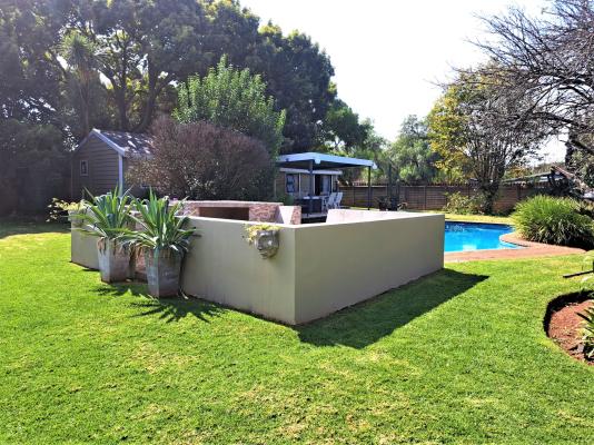 Rudys Guesthouse - 186372