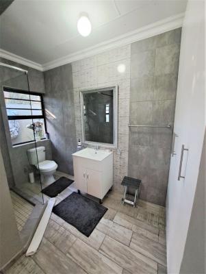 Rudys Guesthouse - 186380