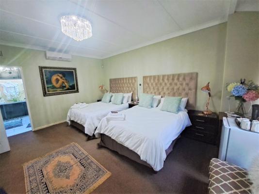 Rudys Guesthouse - 186388
