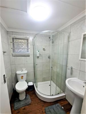 Rudys Guesthouse - 186394
