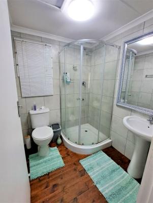 Rudys Guesthouse - 186399