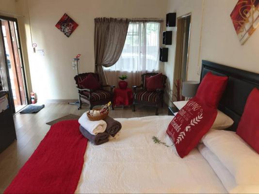 Room image 3