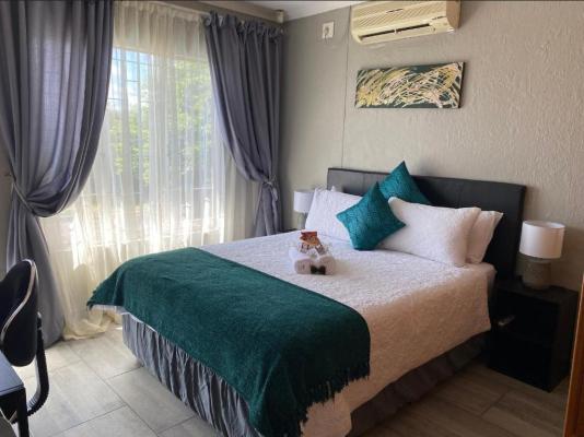 Room image 6