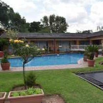 African Elephant Guest House - 188356