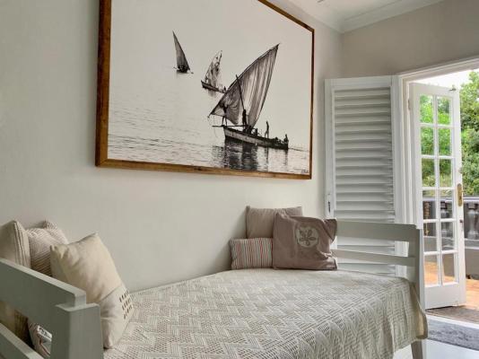 Room image 3