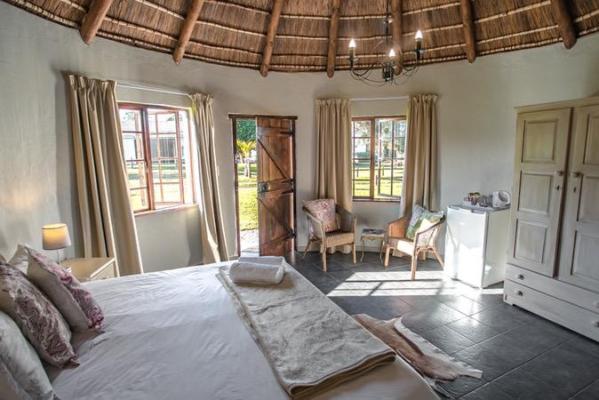 Room image 4