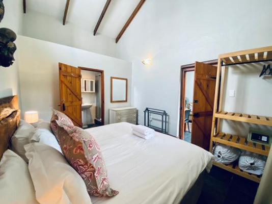 Room image 7