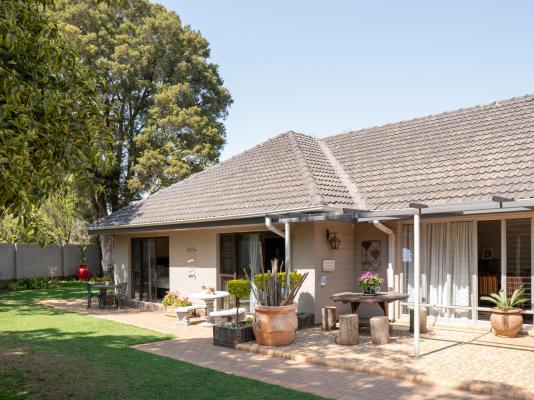 Opstal Guesthouse - 193263