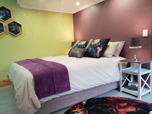 Room image 2