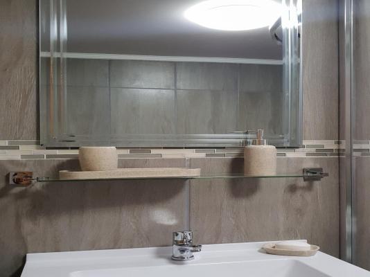 Room image 3