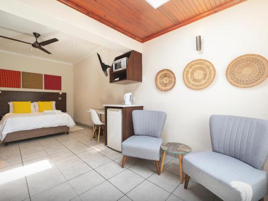 Room image 4