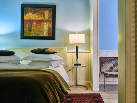 Room image 3