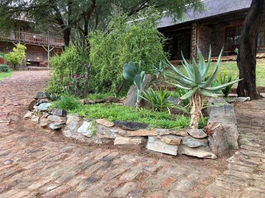 Stonebreaker Country Lodge - 195372