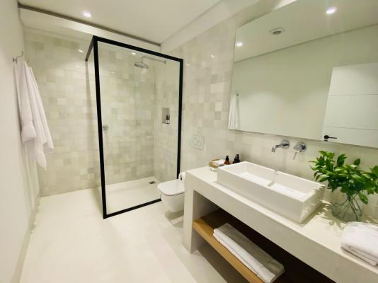 Room image 4