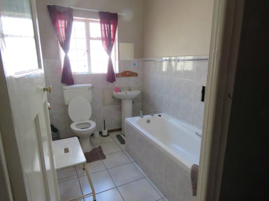 Karoohuis Guesthouse - 195595