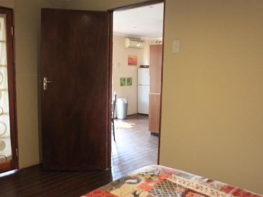 Room image 1