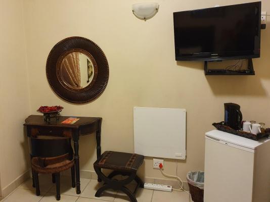 Room image 5