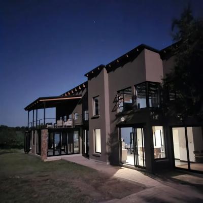 Pilanesberg Private Lodge - 197399