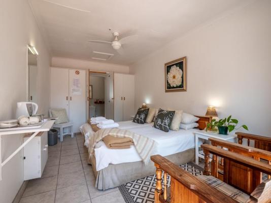 Room image 7