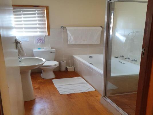 Room image 2