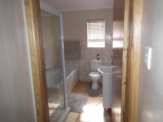 Room image 1
