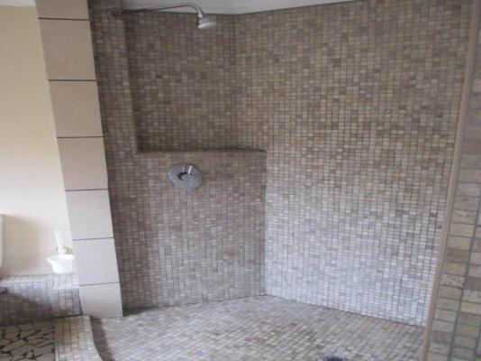 Room image 2