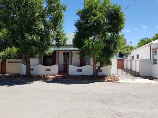 Karoo Manor - 201233