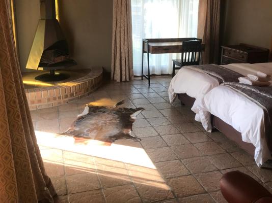 Room image 1