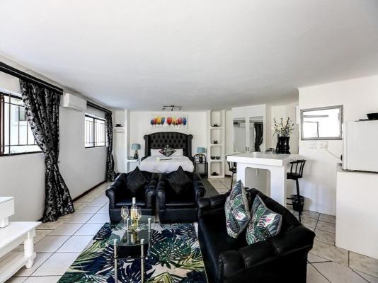 Room image 2