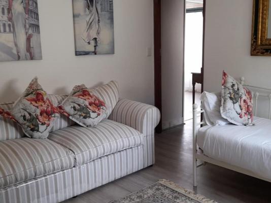 Room image 2