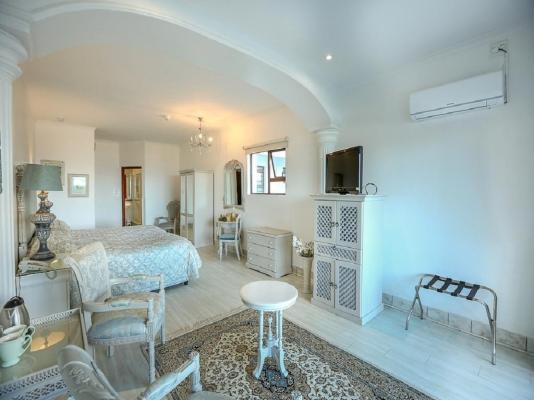 Room image 1